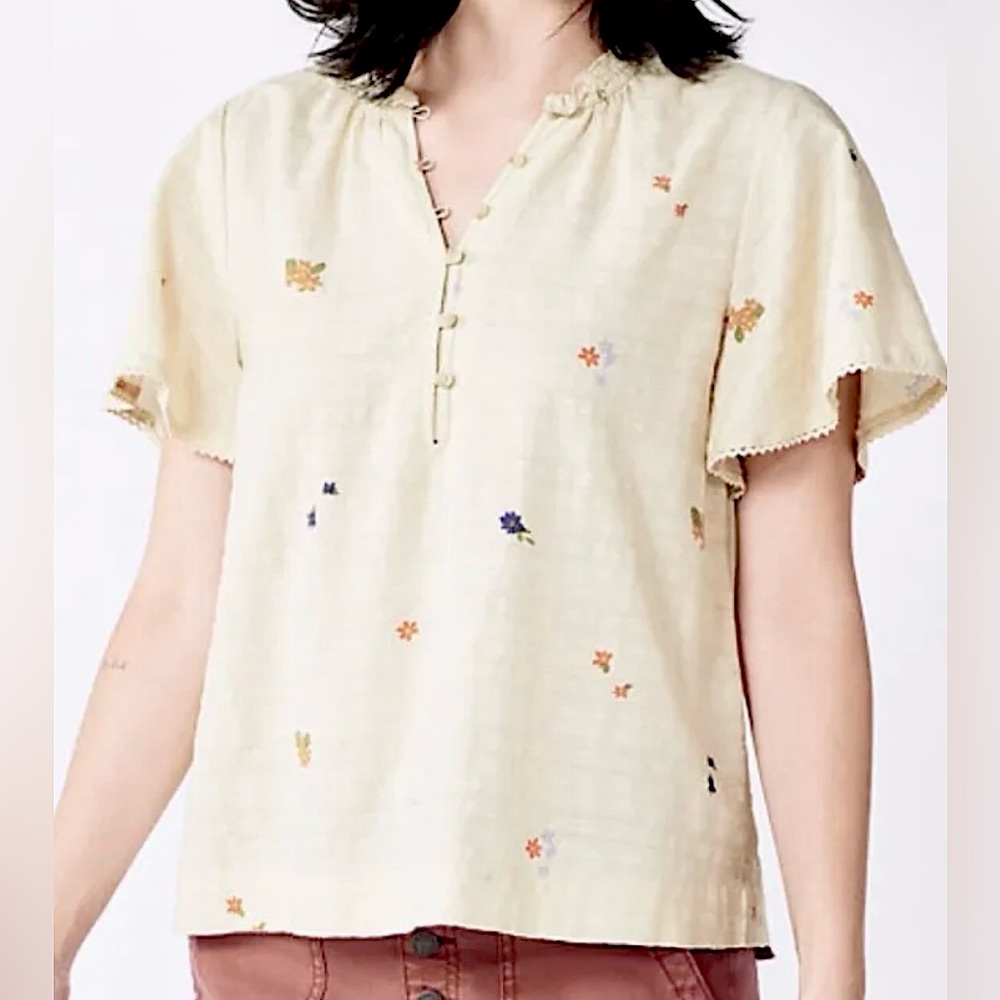 Sonoma Cream Floral Flutter Sleeve Top